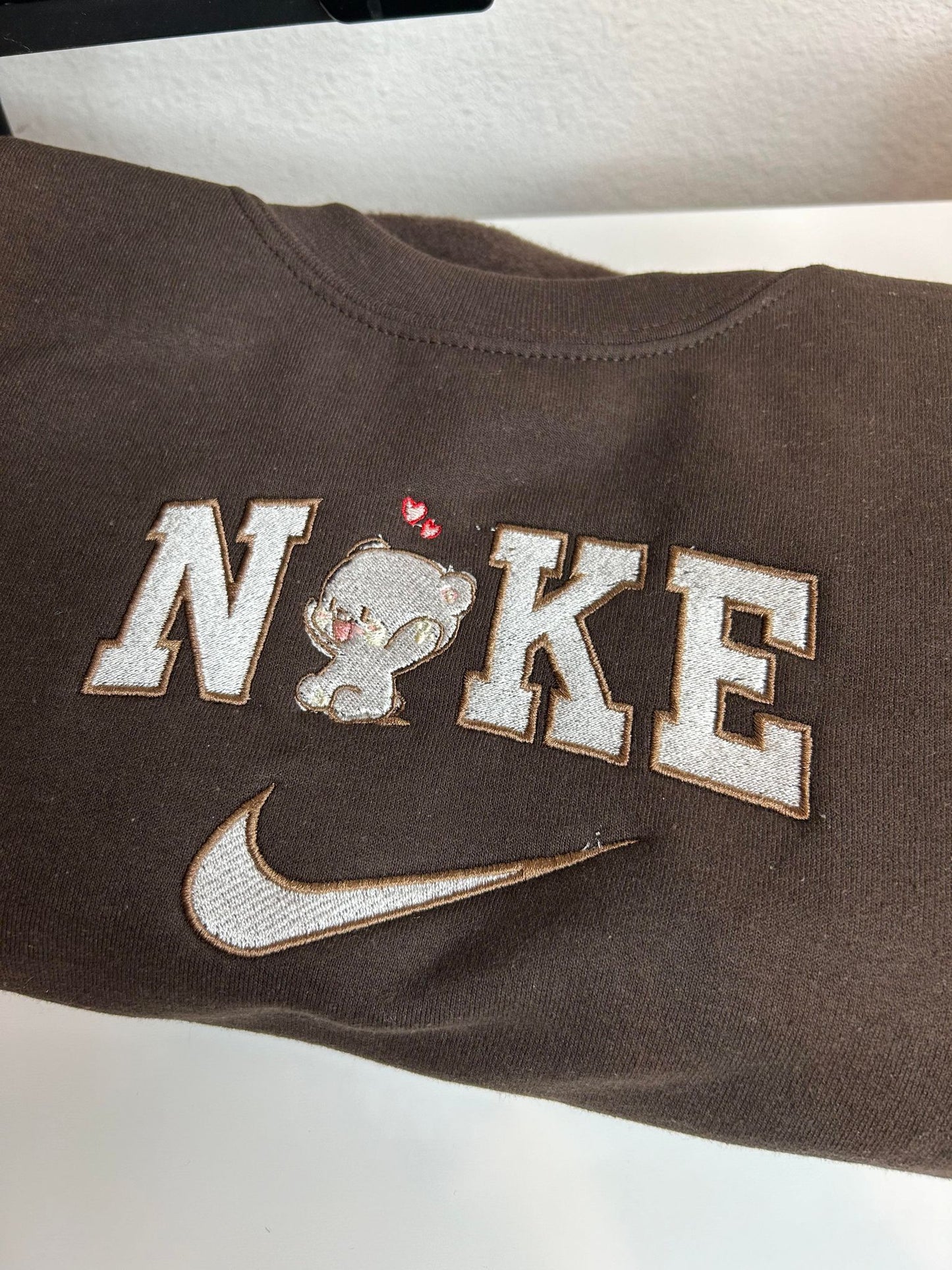 Milk White Bear Embroidered Sweatshirt